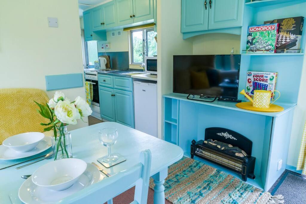 Wind In The Willows: Sleeps 4, Kitchen, Bathroom, Lounge, Wifi Napton on The Hill Exteriör bild