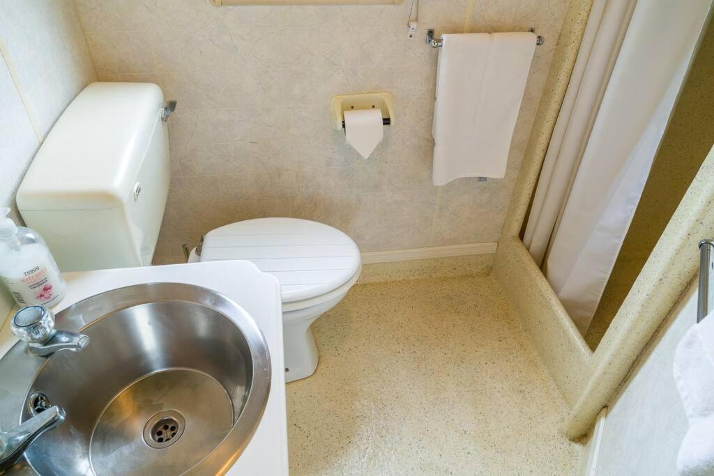 Wind In The Willows: Sleeps 4, Kitchen, Bathroom, Lounge, Wifi Napton on The Hill Exteriör bild