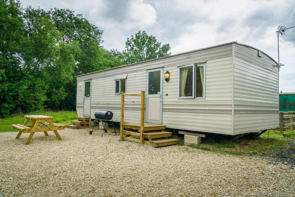 Wind In The Willows: Sleeps 4, Kitchen, Bathroom, Lounge, Wifi Napton on The Hill Exteriör bild
